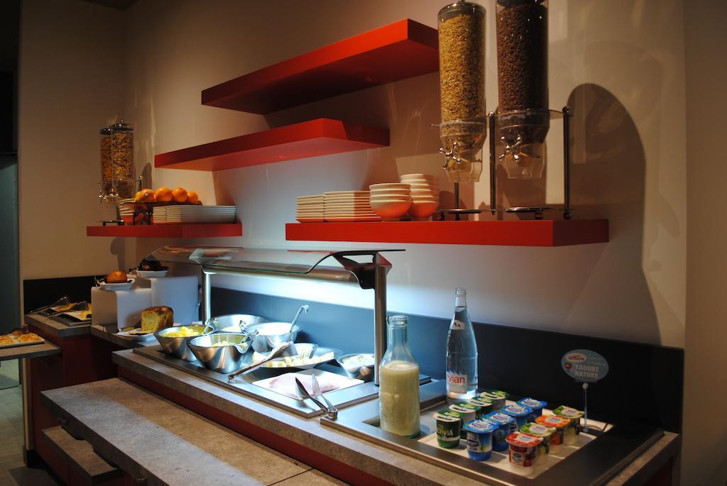 Ibis Centre Hotel 3*